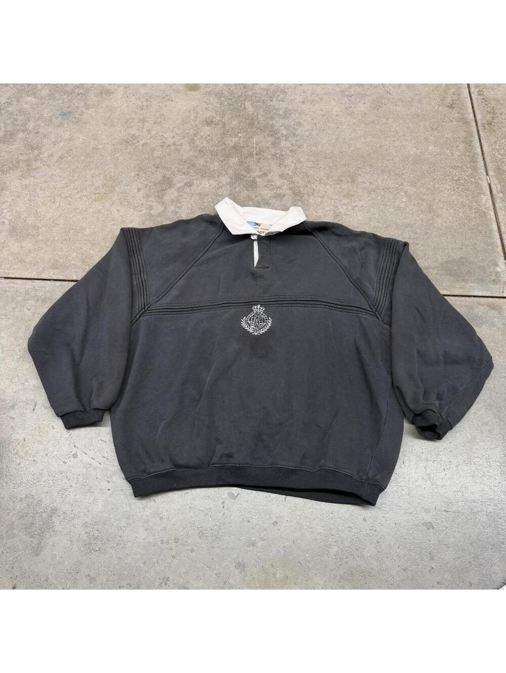 vintage aeropostale black and white collared sweatshirt size medium HAS STAIN